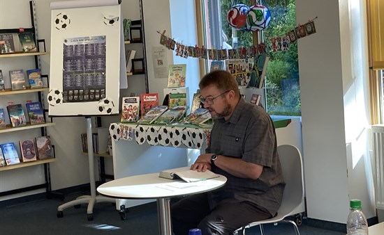 Organisator Thomas Dötsch bei der Eröffnung